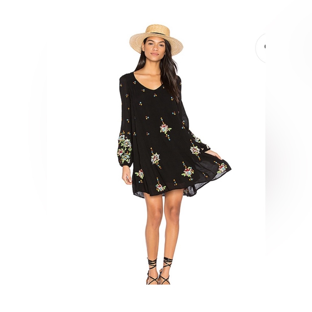 Free People Oxford Embroidered Mini Dress Sz Medium- EUC